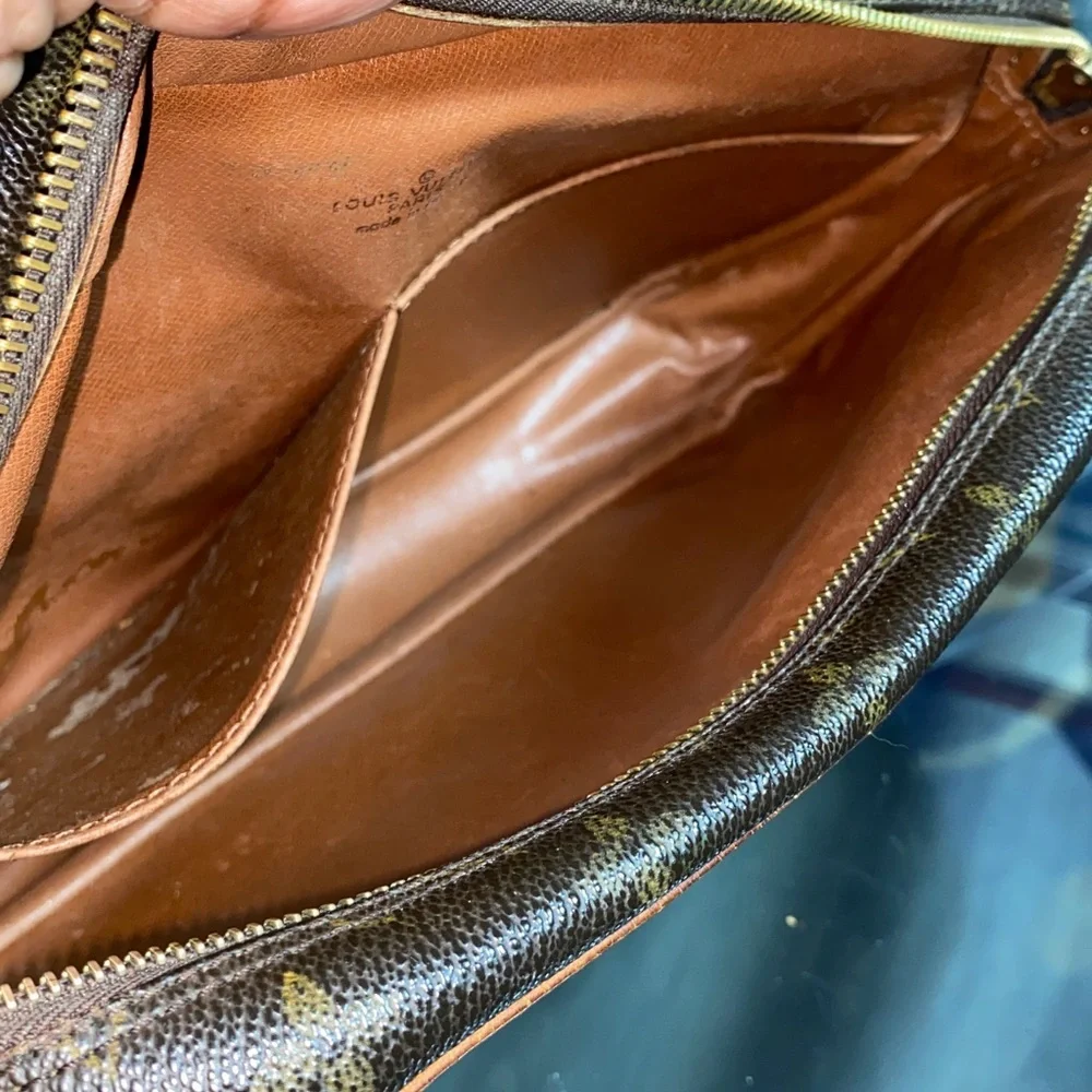 Authentic Louis Vuitton Vintage Monogram Compiegne Cosmetic Clutch Bag